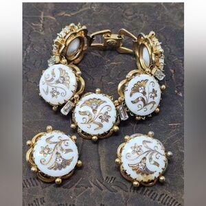 VTG Kramer of NY Milk Glass Bracelet Earring Demi Parure-Flower Design Kramer
